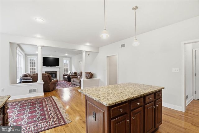 204 IRON VALLEY DR, Lebanon, PA 17042