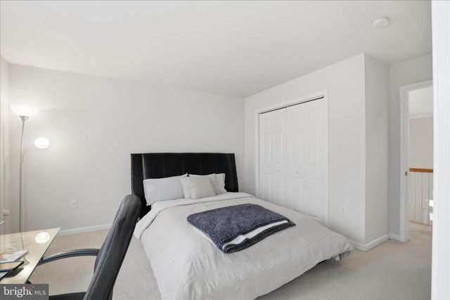 204 IRON VALLEY DR, Lebanon, PA 17042