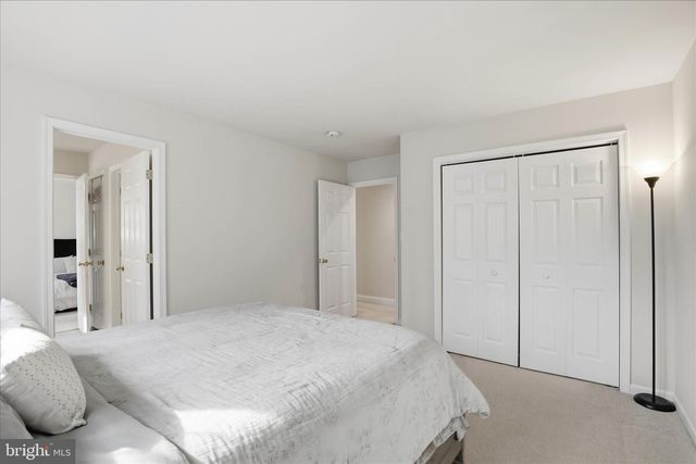 204 IRON VALLEY DR, Lebanon, PA 17042