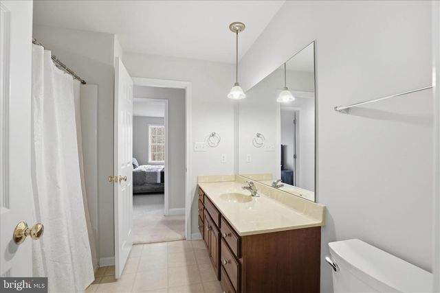 204 IRON VALLEY DR, Lebanon, PA 17042