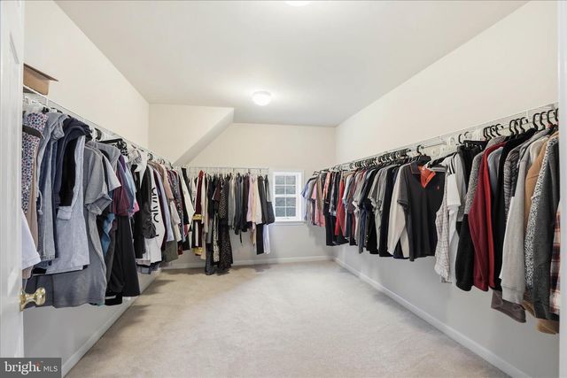 204 IRON VALLEY DR, Lebanon, PA 17042