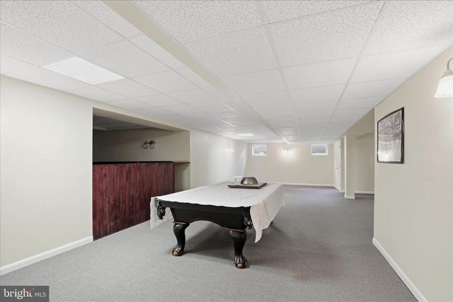 204 IRON VALLEY DR, Lebanon, PA 17042