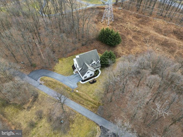 204 IRON VALLEY DR, Lebanon, PA 17042