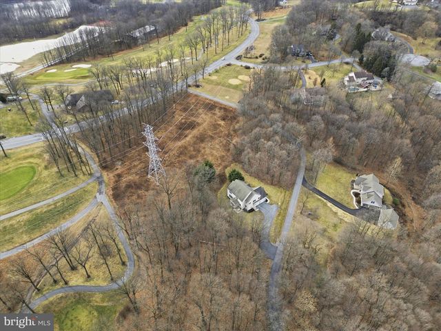 204 IRON VALLEY DR, Lebanon, PA 17042