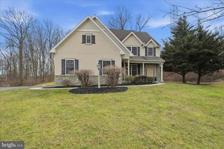 204 IRON VALLEY DR, Lebanon, PA 17042
