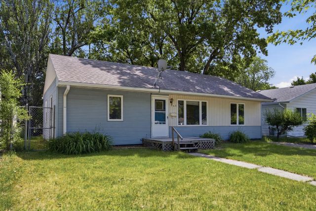708 19th Street N, Moorhead, MN 56560