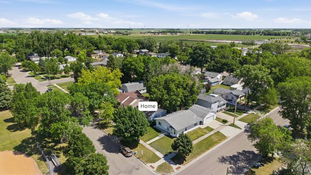 708 19th Street N, Moorhead, MN 56560