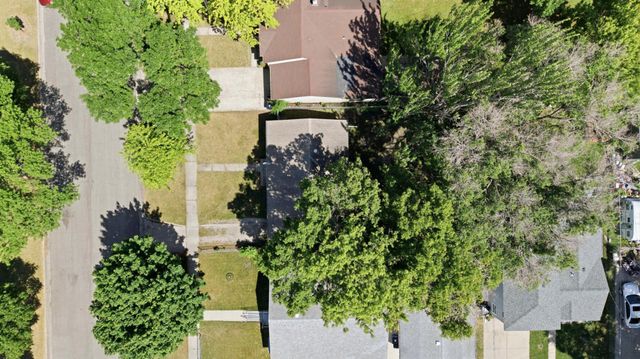 708 19th Street N, Moorhead, MN 56560