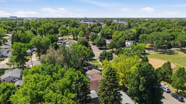 708 19th Street N, Moorhead, MN 56560
