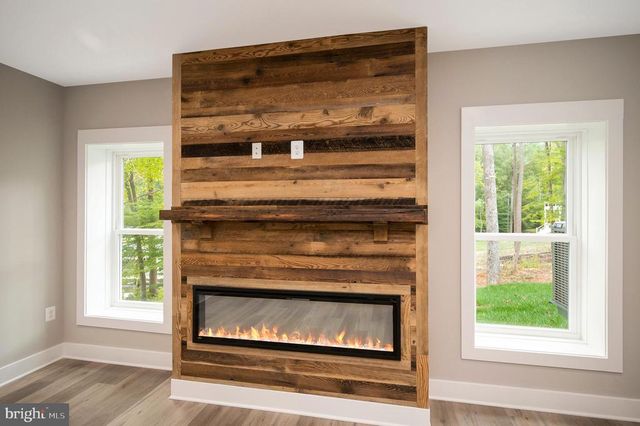 SUNSET LOOP, Mineral, VA 23117