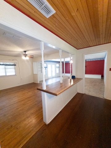 613 Laurel Road, Athens, TX 75751