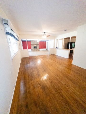 613 Laurel Road, Athens, TX 75751