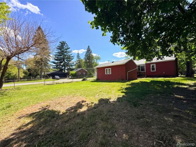 17604 Wakenden, Redford Charter Township, MI 48240