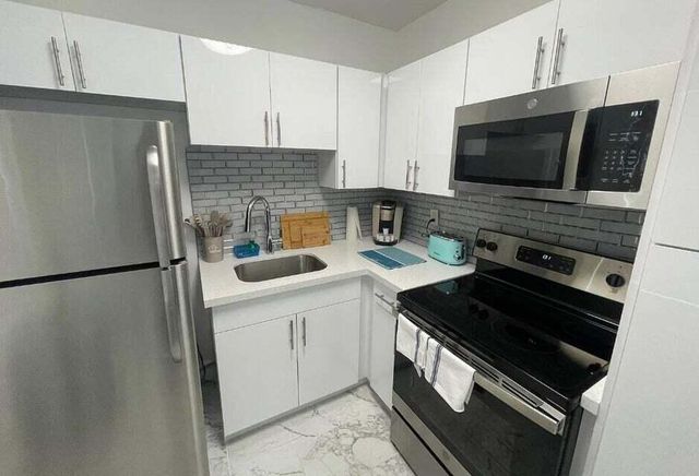 201 S Ocean Boulevard 7, Boca Raton, FL 33432