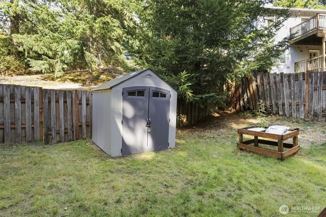 261 NE Jolly Roger Lane, Belfair, WA 98528