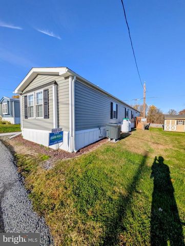 5 DENBIGH LN, Coatesville, PA 19320