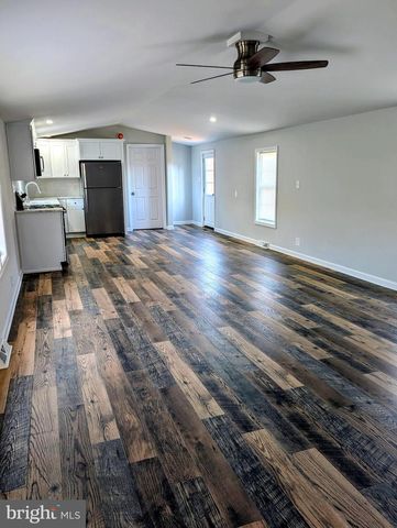 5 DENBIGH LN, Coatesville, PA 19320