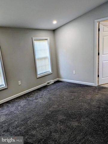 5 DENBIGH LN, Coatesville, PA 19320