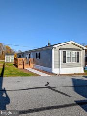 5 DENBIGH LN, Coatesville, PA 19320