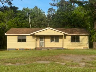 4544 US Hwy 79, De Berry, TX 75639