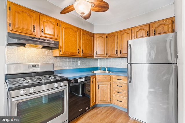 621 BEECH AVE, Glenolden, PA 19036
