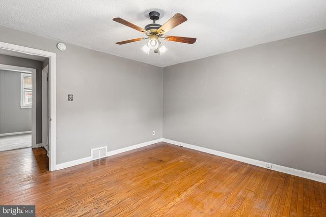 621 BEECH AVE, Glenolden, PA 19036