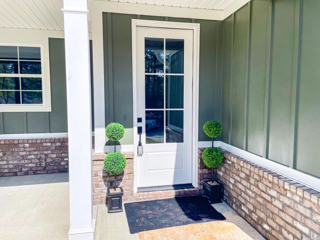 309 Wellington Court, Mc Cormick, SC 29835