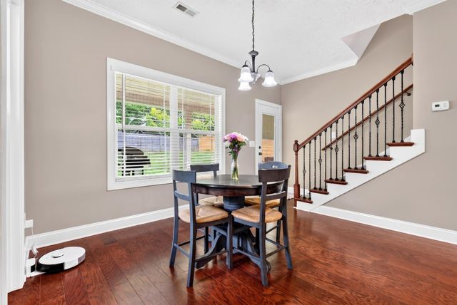 935 Cherry Blossom Ln, Clarksville, TN 37040