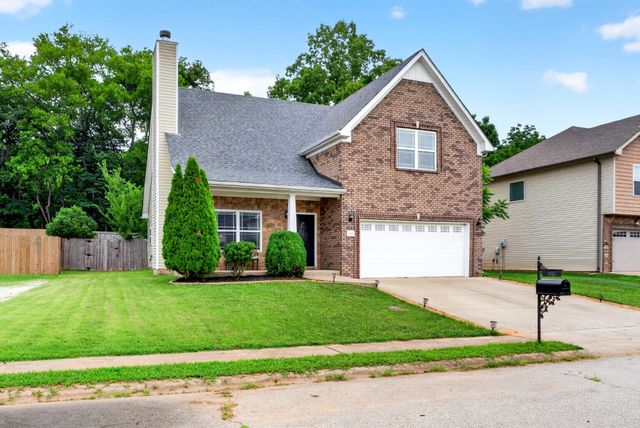 935 Cherry Blossom Ln, Clarksville, TN 37040