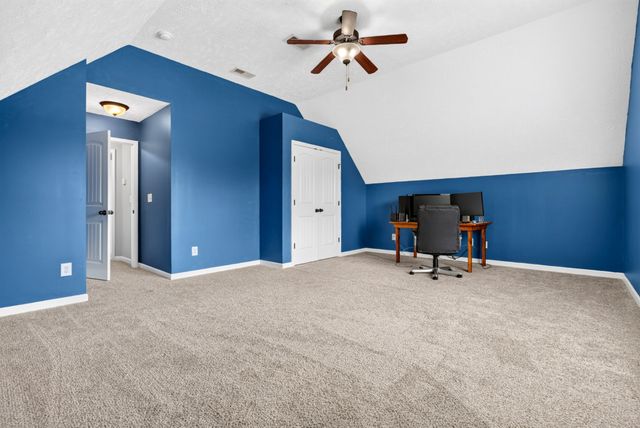 935 Cherry Blossom Ln, Clarksville, TN 37040
