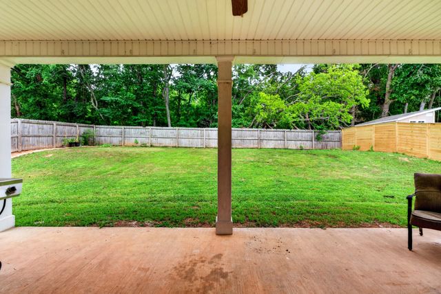 935 Cherry Blossom Ln, Clarksville, TN 37040