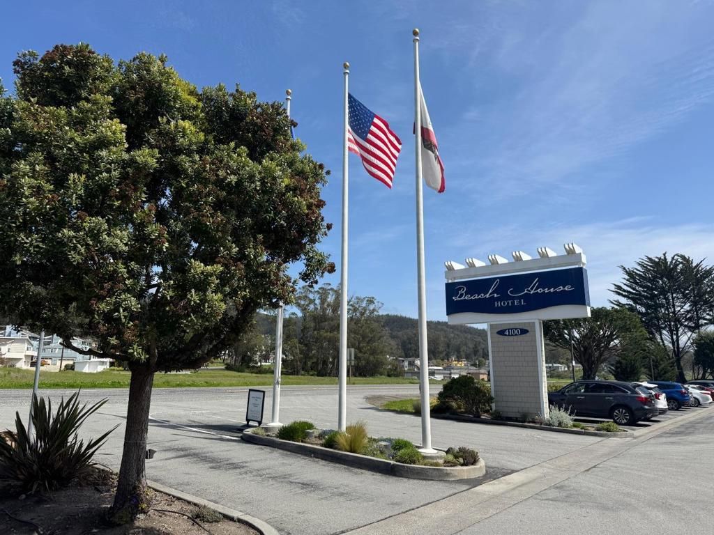 4100 Cabrillo Highway 104, Half Moon Bay, CA 94019