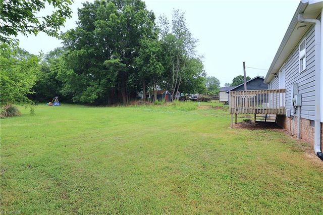 1324 Whitsett Street, Burlington, NC 27215