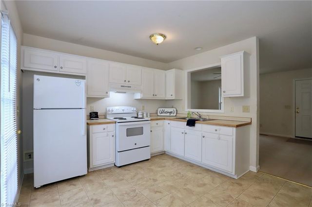 1324 Whitsett Street, Burlington, NC 27215