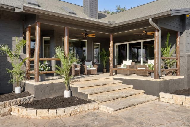 220 Fawn Meadow DR, Dripping Springs, TX 78620