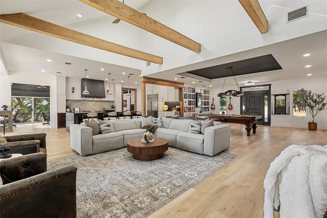 220 Fawn Meadow DR, Dripping Springs, TX 78620