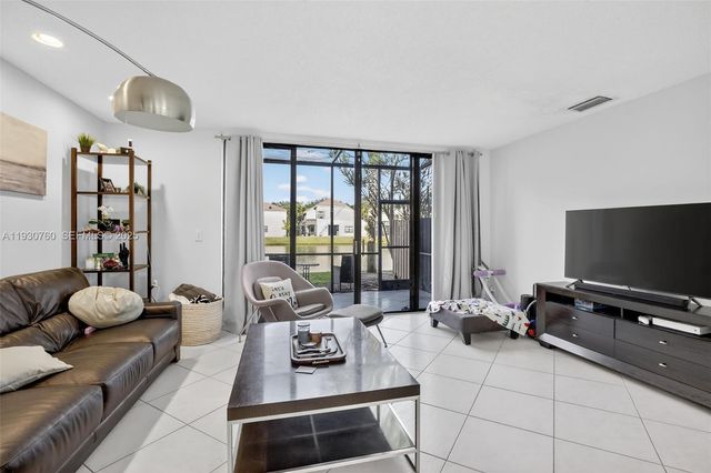 10691 NW 14th St 257, Plantation, FL 33322