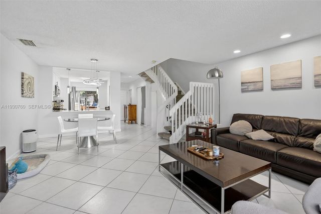 10691 NW 14th St 257, Plantation, FL 33322