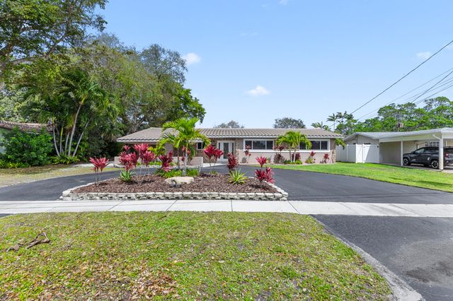 5581 SW 13th Street, Plantation, FL 33317