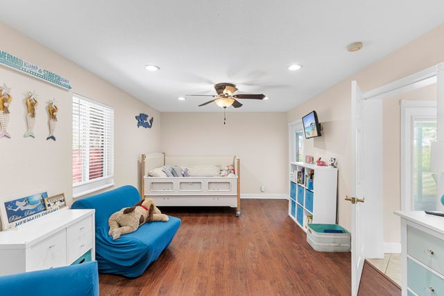 5581 SW 13th Street, Plantation, FL 33317