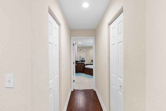 5581 SW 13th Street, Plantation, FL 33317