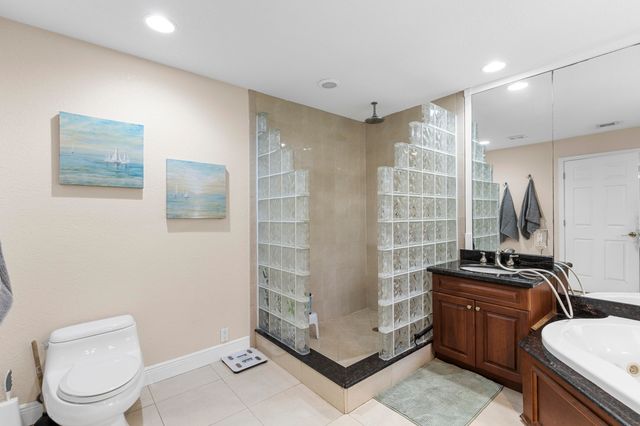 5581 SW 13th Street, Plantation, FL 33317