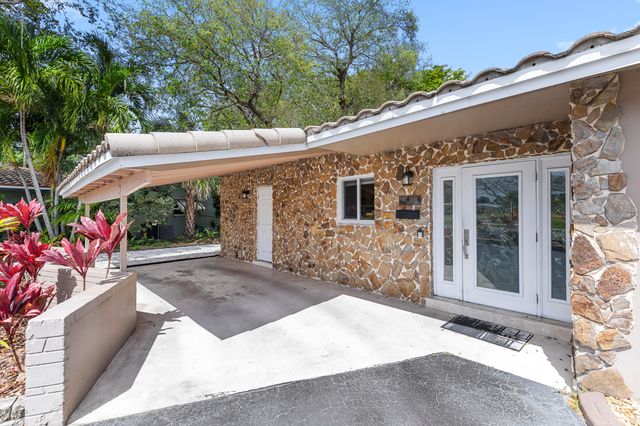 5581 SW 13th Street, Plantation, FL 33317