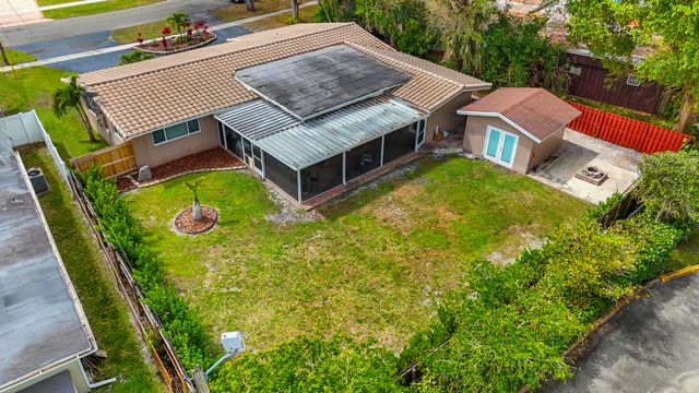 5581 SW 13th Street, Plantation, FL 33317