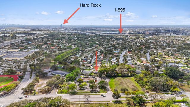 5581 SW 13th Street, Plantation, FL 33317