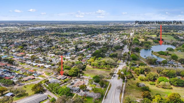5581 SW 13th Street, Plantation, FL 33317