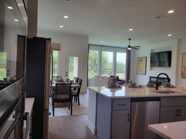 4428 Aralia Street, Fort Worth, TX 76036