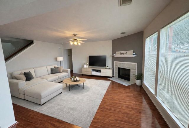 1126 Andover Drive, Pearland, TX 77584