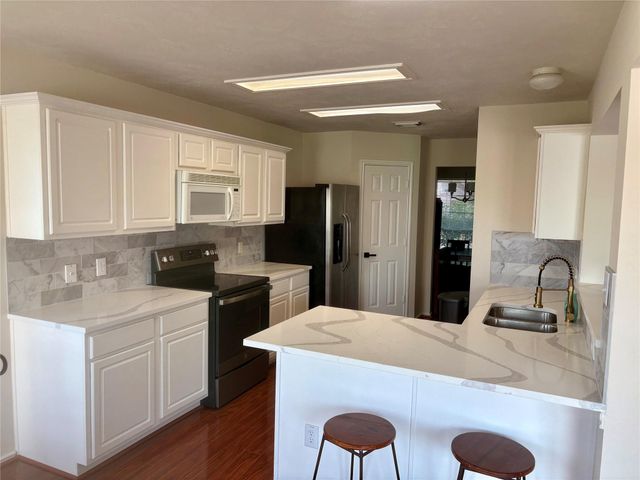 1126 Andover Drive, Pearland, TX 77584