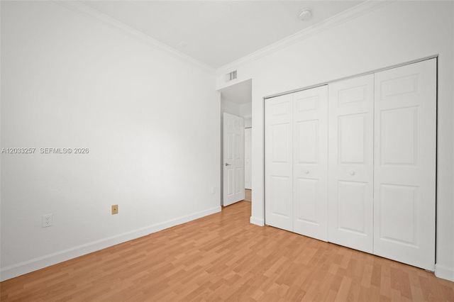 6900 NW 179th St 204-1, Hialeah, FL 33015